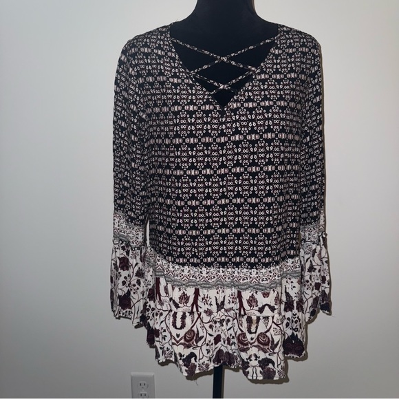 Lee Floral Black and White Women's Top XL - Picture 1 of 5